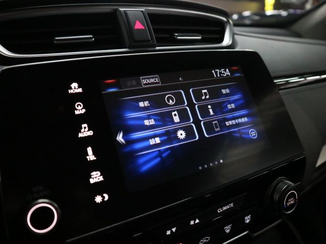 里程履約保證僅跑5萬 電動尾門 LED頭燈/日行燈/尾燈 車道偏離 ACC 換檔撥片 i-Key CARPLAY 導航  第13張相片