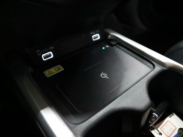 里程履約保證僅跑5萬 電動尾門 LED頭燈/日行燈/尾燈 車道偏離 ACC 換檔撥片 i-Key CARPLAY 導航  第17張相片