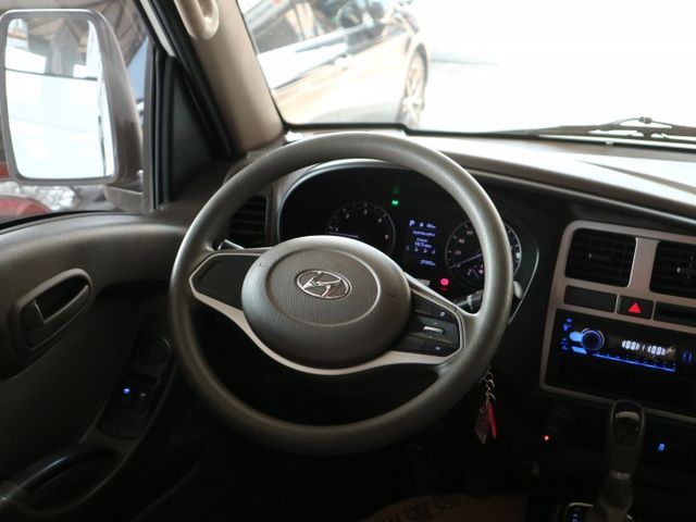 里程履約保證僅跑2萬 雙廂自排 上坡起步輔助 前後行車紀錄器 倒車顯影 冷暖空調 音響主機 自動感光頭燈 原廠保養 皮椅  第6張相片