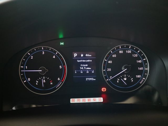 里程履約保證僅跑2萬 雙廂自排 上坡起步輔助 前後行車紀錄器 倒車顯影 冷暖空調 音響主機 自動感光頭燈 原廠保養 皮椅  第10張相片