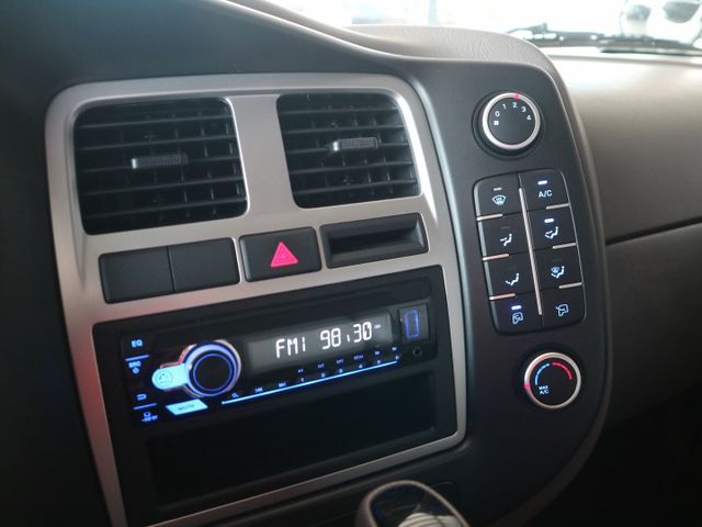 里程履約保證僅跑2萬 雙廂自排 上坡起步輔助 前後行車紀錄器 倒車顯影 冷暖空調 音響主機 自動感光頭燈 原廠保養 皮椅  第13張相片