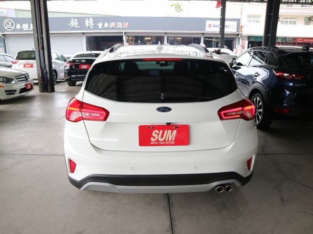 里程履約保證僅跑3萬 任性版 B&O音響 ACC 抬顯 行車紀錄器 盲點 電動椅 倒車顯影 導航 LED頭/日行/尾燈  第4張相片