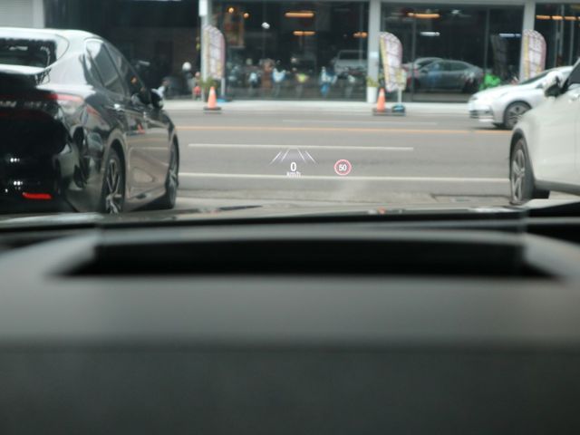 里程履約保證僅跑3萬 任性版 B&O音響 ACC 抬顯 行車紀錄器 盲點 電動椅 倒車顯影 導航 LED頭/日行/尾燈  第14張相片