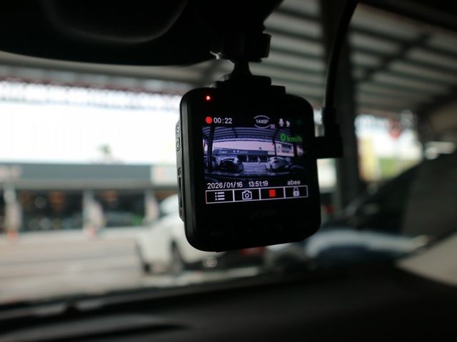 里程履約保證僅跑3萬 任性版 B&O音響 ACC 抬顯 行車紀錄器 盲點 電動椅 倒車顯影 導航 LED頭/日行/尾燈  第15張相片