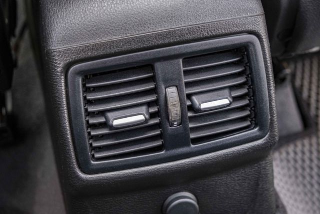 2016年 X1 SDRIVE20I頂級版 全景天窗 8速手自排 定速 LED頭燈 電動尾門 倒車顯影 僅跑7萬多  第16張相片