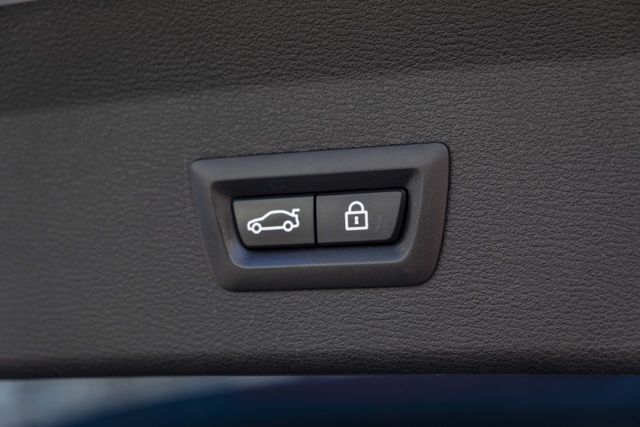 2016年 X1 SDRIVE20I頂級版 全景天窗 8速手自排 定速 LED頭燈 電動尾門 倒車顯影 僅跑7萬多  第18張相片