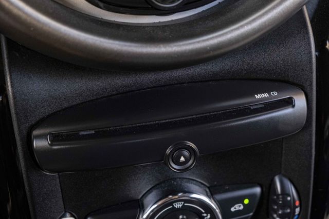 Mini Countryman One版 可愛外形 總代理  HID頭燈 6氣囊 電子後視鏡 倒車顯示 僅跑11萬公里  第17張相片