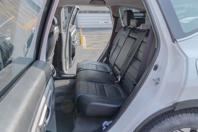 2020年 CRV VTi-S版 舒適家庭用車 盲點監測 ACC跟車 車道偏移輔助 AHB頭燈切換 6氣囊 後座出風口  第8張相片