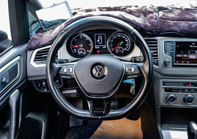 2016年式 280 TDI Comfort Line版 歐係操駕 倒車顯影 加裝地圖導航 後座出風口 僅跑12萬公里  第9張相片