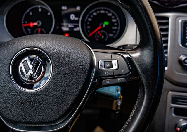 2016年式 280 TDI Comfort Line版 歐係操駕 倒車顯影 加裝地圖導航 後座出風口 僅跑12萬公里  第11張相片