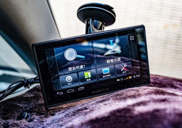 2016年式 280 TDI Comfort Line版 歐係操駕 倒車顯影 加裝地圖導航 後座出風口 僅跑12萬公里  第18張相片