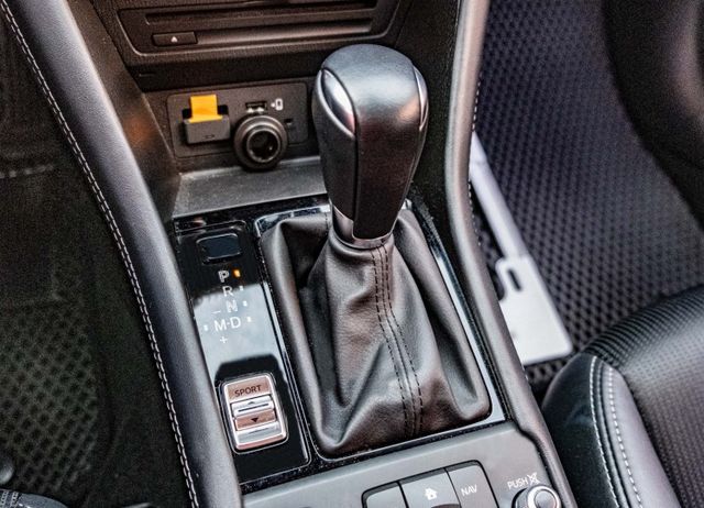 2019年式 旗艦版 SBS智慧型煞車 LED頭燈 全速域MRCC 倒車顯影 衛星導航 電子手剎車 僅跑6萬多  第16張相片