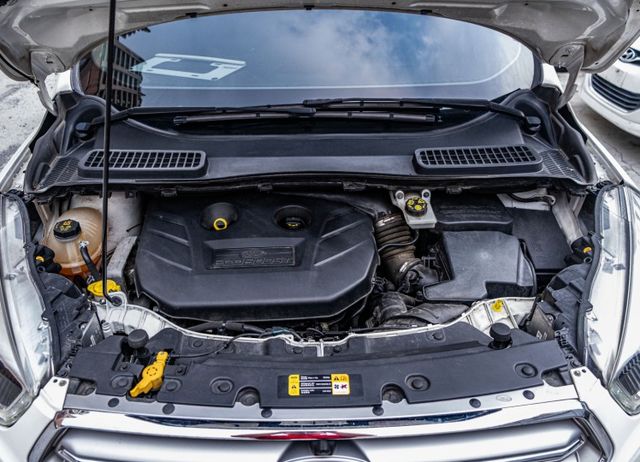 環景旗艦版 4WD 全景天窗 電動尾門 電動座椅 ACC跟車 盲點偵測 車道偏移警示 360環景系統 僅跑7萬多  第6張相片
