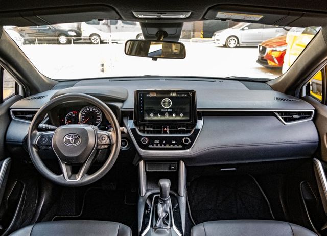 豪華版 WiFi音響 7顆安全氣囊 ACC跟車 LTA車道維持 I-KEY LED日行燈 後座出風口 僅跑8萬公里  第7張相片