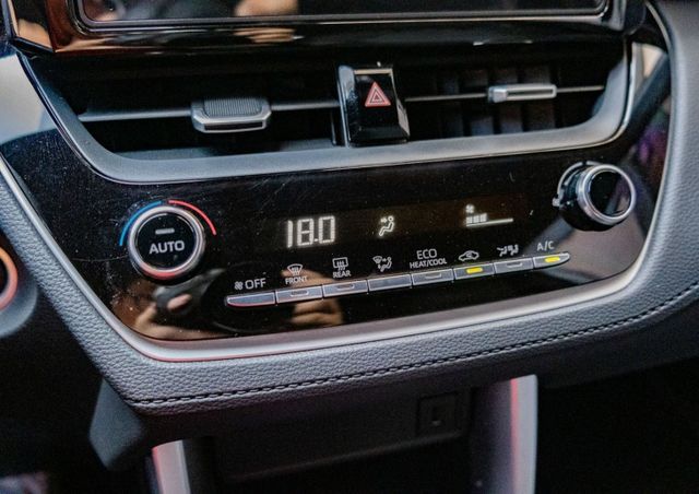 豪華版 WiFi音響 7顆安全氣囊 ACC跟車 LTA車道維持 I-KEY LED日行燈 後座出風口 僅跑8萬公里  第15張相片