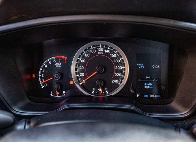豪華版 WiFi音響 7顆安全氣囊 ACC跟車 LTA車道維持 I-KEY LED日行燈 後座出風口 僅跑8萬公里  第17張相片