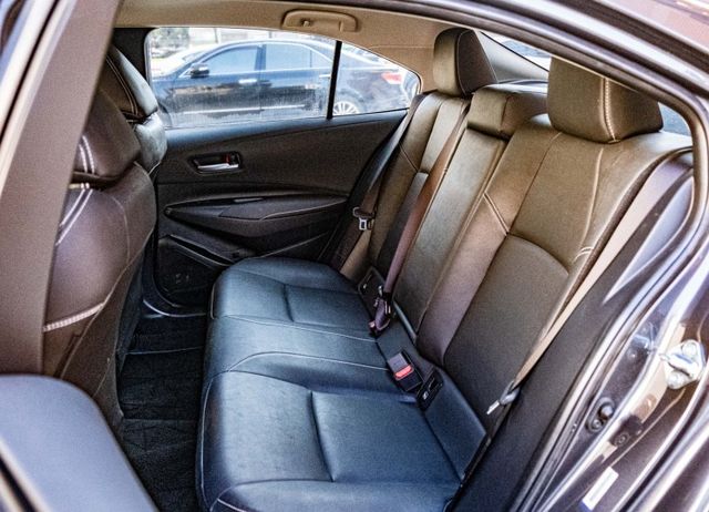 油電尊爵版 ACC全速域跟車 I-KEY 恆溫空調 7顆安全氣囊 PCS預警防護 車道循跡輔助 倒車雷達  第8張相片