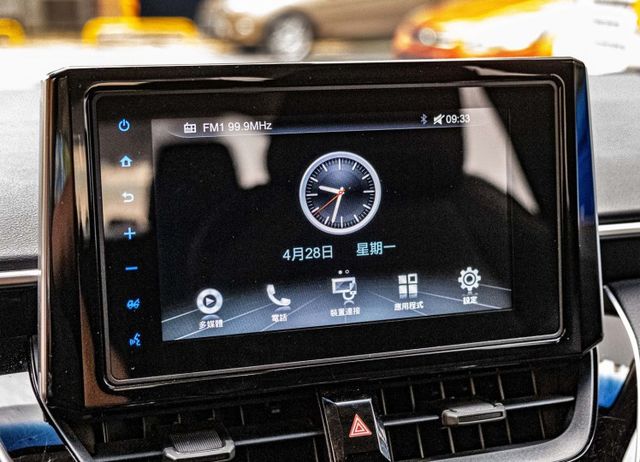油電尊爵版 ACC全速域跟車 I-KEY 恆溫空調 7顆安全氣囊 PCS預警防護 車道循跡輔助 倒車雷達  第13張相片