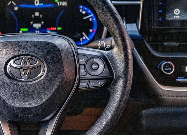 2022年式 油電尊爵版 ACC全速域 I-KEY 恆溫空調 7顆安全氣囊 倒車顯影 盲點偵測 原廠保固中  第12張相片