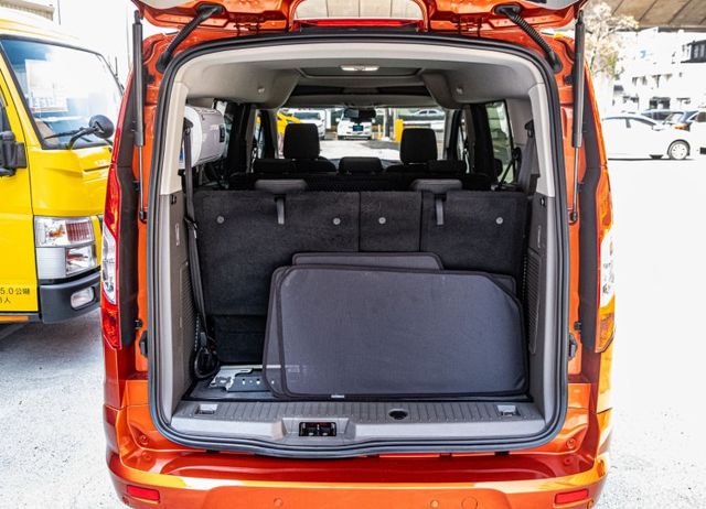 玩咖版 HID頭燈 I-KEY 全景天窗 車頂行李架 雙前加熱椅 倒車顯影 ACC跟車 原廠6年保固中  第10張相片