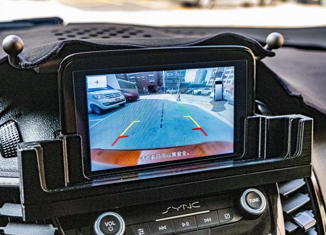 玩咖版 HID頭燈 I-KEY 全景天窗 車頂行李架 雙前加熱椅 倒車顯影 ACC跟車 原廠6年保固中  第15張相片