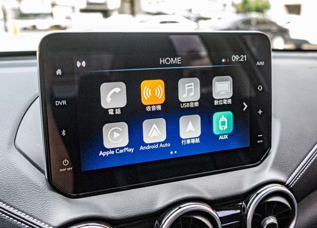 尊爵環景智駕版 盲點警示 LED頭燈 數位儀表 倒車顯影 360環景系統 僅跑1萬多公里 原廠保固中  第11張相片