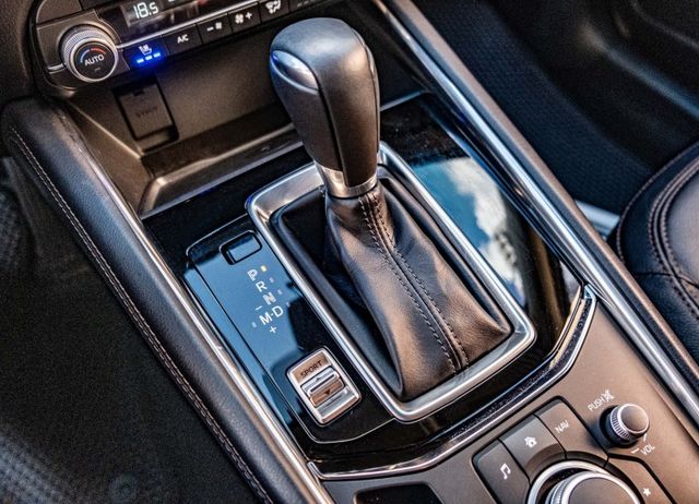 Premium SE版 雙前電動椅加通風椅 環景影像 倒車顯影 電動尾門 全速域跟車 原廠6年保固中  第16張相片