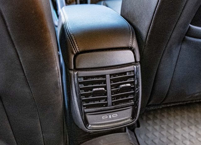 豪華動能版 ACC跟車 LED頭燈 盲點警示 I-KEY車道維持偏移 倒車顯影 電動尾門 原廠保固中  第19張相片