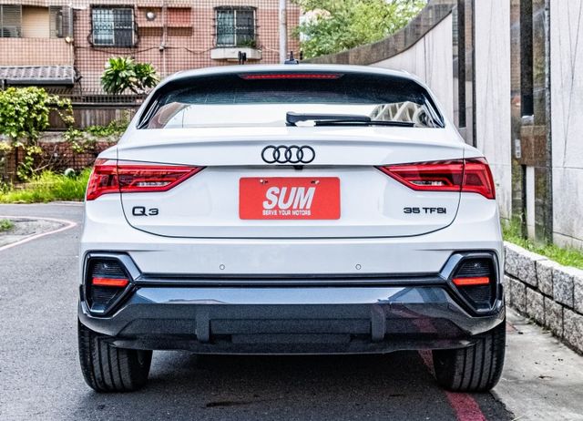 Sportback 35 TFSI版 ACC跟車 數位儀表 倒車顯影 雙區恆溫 選配抬顯及真皮跑車座椅 原廠保固中  第3張相片