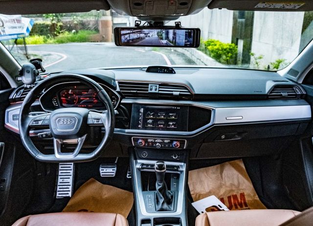 Sportback 35 TFSI版 ACC跟車 數位儀表 倒車顯影 雙區恆溫 選配抬顯及真皮跑車座椅 原廠保固中  第6張相片