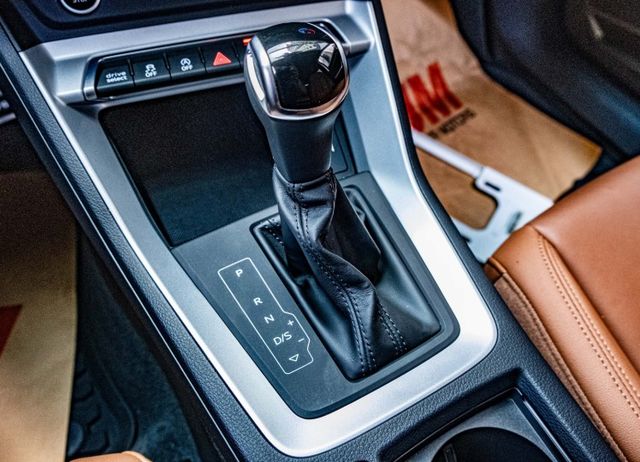 Sportback 35 TFSI版 ACC跟車 數位儀表 倒車顯影 雙區恆溫 選配抬顯及真皮跑車座椅 原廠保固中  第17張相片