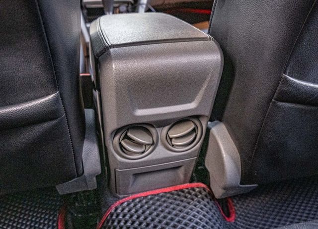 2011年式 FOCUS1.8 優質代步⾞⼜來了 要買的動作要快只有⼀台  第19張相片