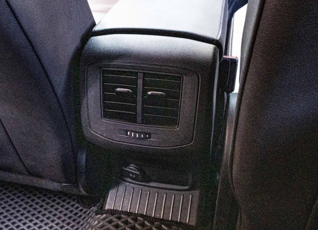 Style Design版 自動停車 電動尾門 倒車顯影 盲點偵測 ACC跟車 車道維持及偏移 全原廠保養  第19張相片