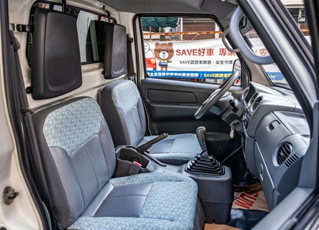 2018年 手排小貨車 加裝升降尾門及帆布 升級行車記錄器 僅跑10萬公里  第7張相片