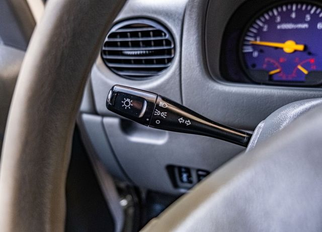 2018年 手排小貨車 加裝升降尾門及帆布 升級行車記錄器 僅跑10萬公里  第13張相片