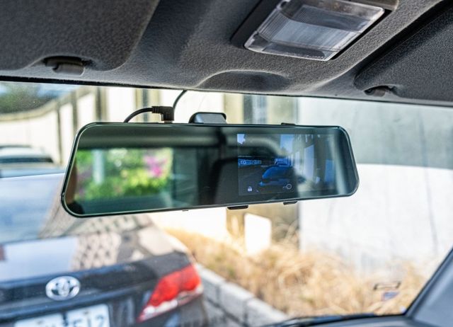 2018年 手排小貨車 加裝升降尾門及帆布 升級行車記錄器 僅跑10萬公里  第14張相片