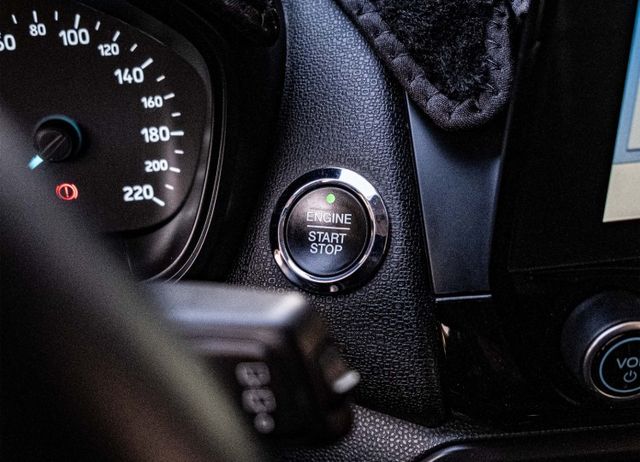 2019年領 EcoBoost125旗艦版 7安全氣囊 定速巡航 恆溫空調 倒車顯影 前後雷達 I-KEY  第17張相片