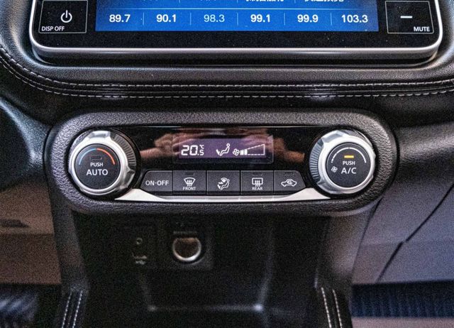 智行旗艦版 6安全氣囊 360環景 LED頭燈 盲點偵測 車道偏離警示 定速巡航 數位儀表 僅跑4萬多公里  第15張相片