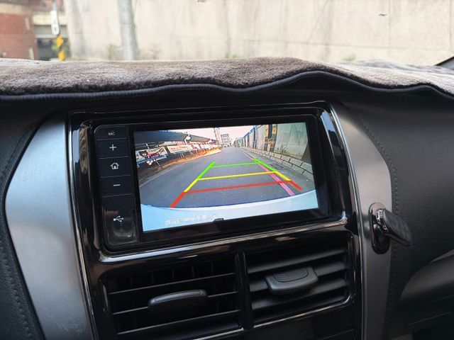 2022年領牌 雅緻版 LED日行燈 升級車機系統 衛星導航 倒車顯影 電子後視鏡 固定原廠保養  第6張相片