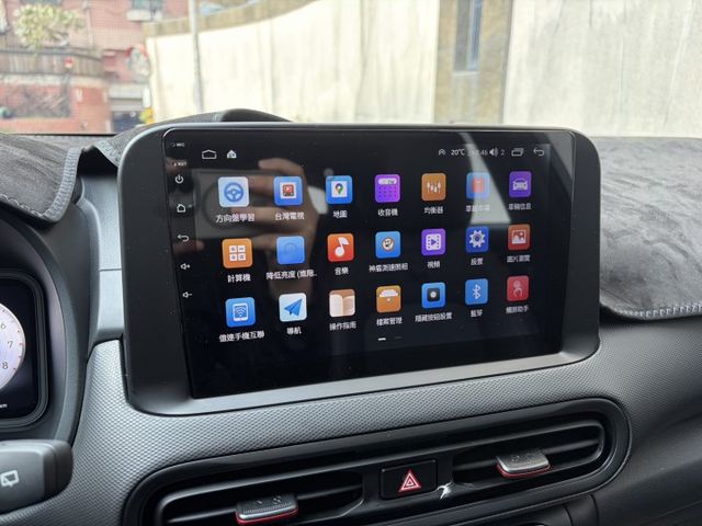 GLT-B版 全彩數位儀表 倒車顯影 ACC跟車 抬頭顯示器 換擋撥片 恆溫空調 僅跑2萬多公里 加購原廠延長保固  第7張相片