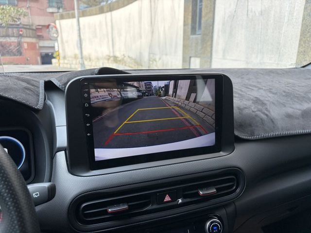 GLT-B版 全彩數位儀表 倒車顯影 ACC跟車 抬頭顯示器 換擋撥片 恆溫空調 僅跑2萬多公里 加購原廠延長保固  第8張相片