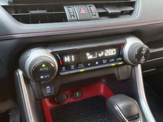 躍野冒險版 4WD 電動座椅 電尾門 全彩數位儀表 360環景 衛星導航 全速域ACC 原廠保固中  第9張相片