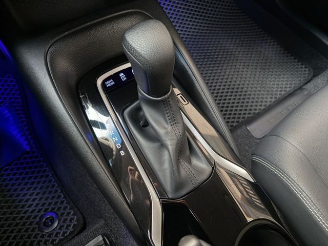 油電尊爵版 數位儀表 TSS2.0輔助駕駛 衛星導航 I-Key 恆溫空調 加裝360環景 GR樣式氣氛燈 原廠保固中  第9張相片