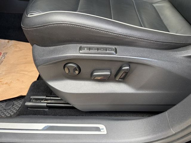 2017年式 新款1.4CL頂級版 12向電動椅 電動尾門 倒車顯影 I-Key 電子手剎車 僅跑10萬  第6張相片