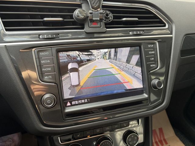 2017年式 新款1.4CL頂級版 12向電動椅 電動尾門 倒車顯影 I-Key 電子手剎車 僅跑10萬  第7張相片