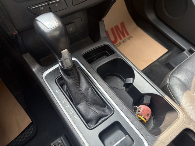 4WD 2.0柴油版 全景天窗 電動椅 電尾門 倒車顯影 ACC跟車 盲點偵測 固定原廠保養  第9張相片