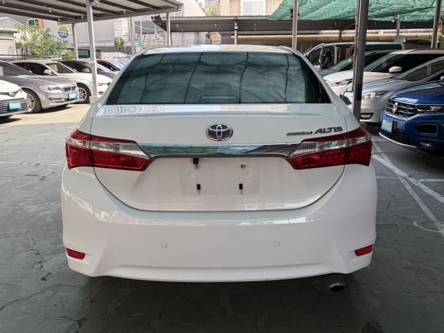 尊爵版 電動天窗 電動椅 倒車顯影 倒車雷達 安卓機 I-Key 恆溫空調 升級排擋頭  第2張相片