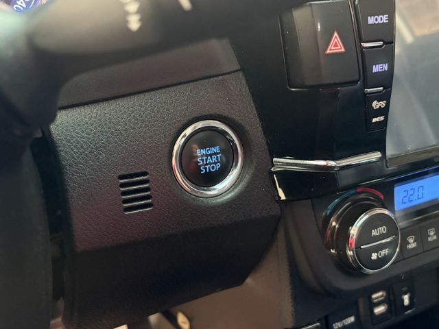 尊爵版 電動天窗 電動椅 倒車顯影 倒車雷達 安卓機 I-Key 恆溫空調 升級排擋頭  第12張相片