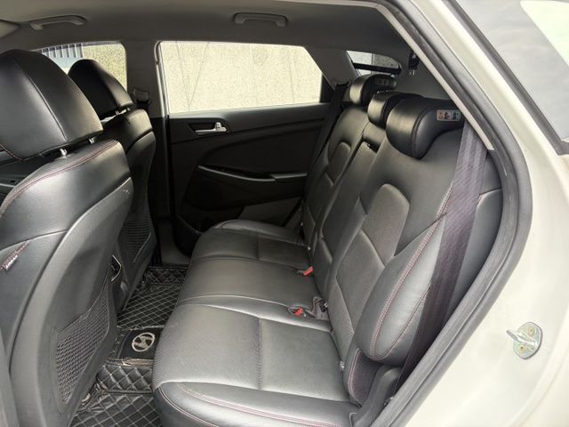 豪華版 ACC跟車 定速巡航 I-KEY 電動椅 盲點偵測 衛星導航 多功能方向盤 升級安卓影音 四輪全新胎  第5張相片