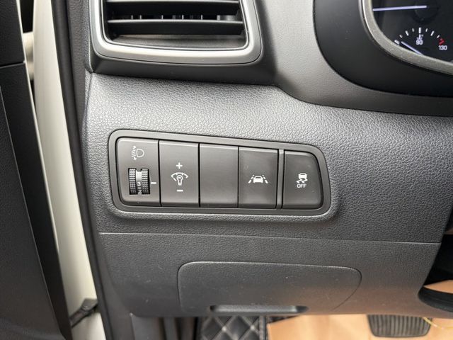 豪華版 ACC跟車 定速巡航 I-KEY 電動椅 盲點偵測 衛星導航 多功能方向盤 升級安卓影音 四輪全新胎  第13張相片